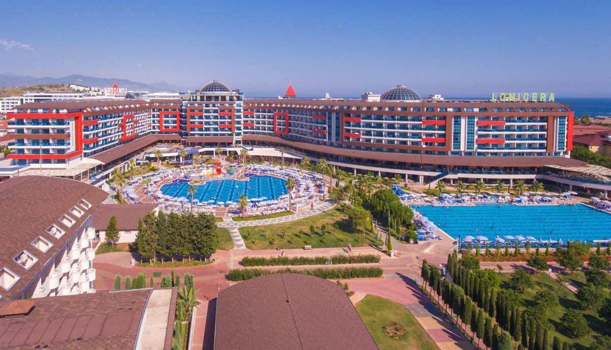 LONICERA RESORT & SPA HOTEL 5*