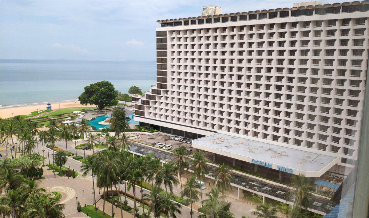 AMBASSADOR CITY JOMTIEN OCEAN WING 4*