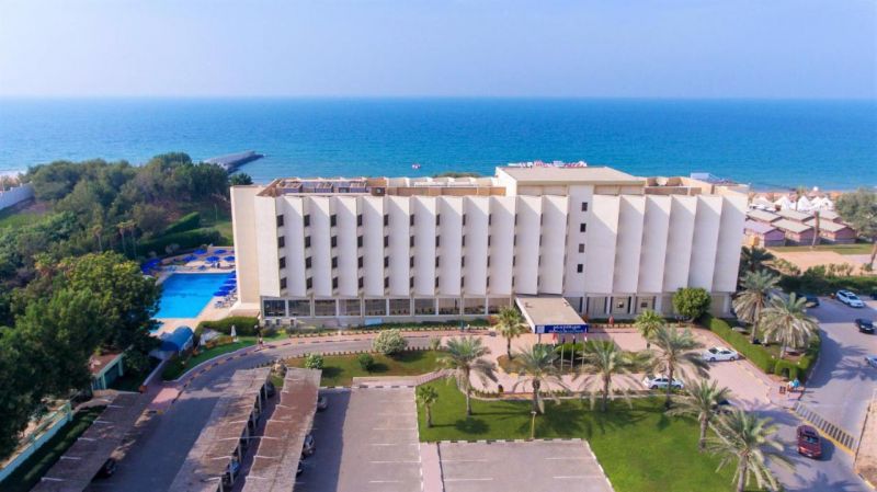 BM BEACH HOTEL 4*