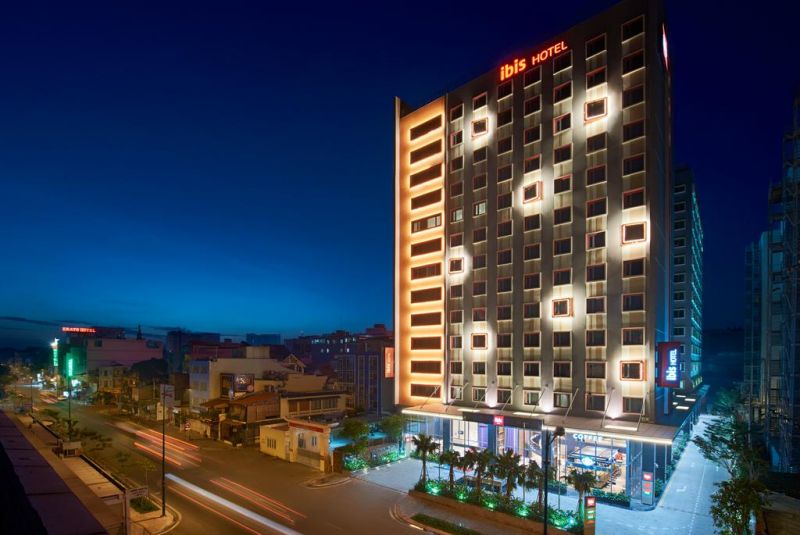 IBIS SAIGON AIRPORT 4*