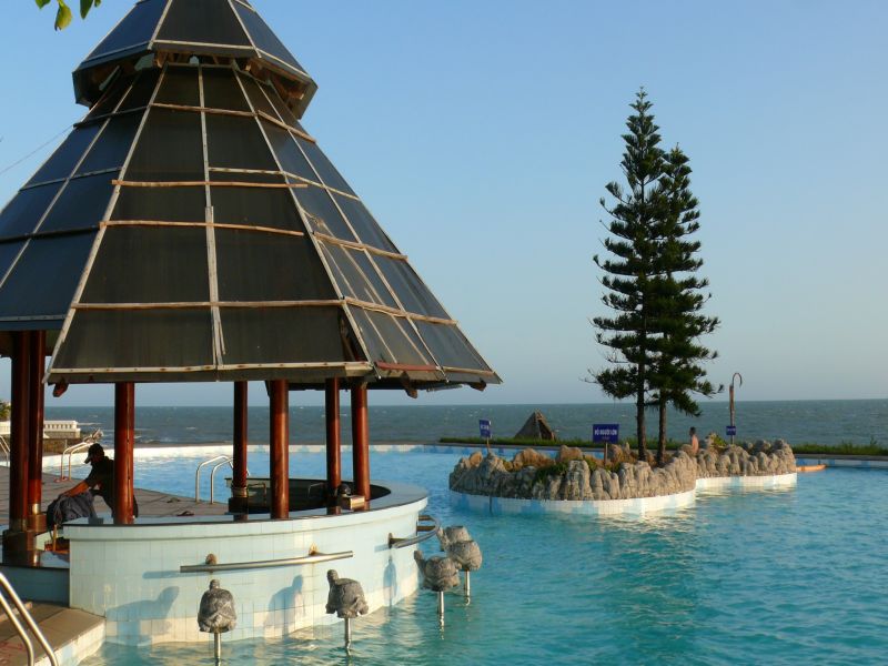 LONG HAI BEACH RESORT 4*