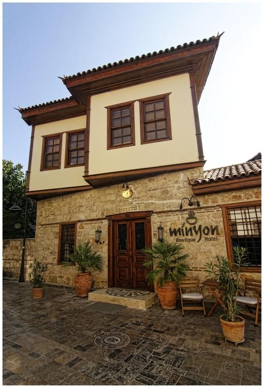 MINYON HOTEL 4*