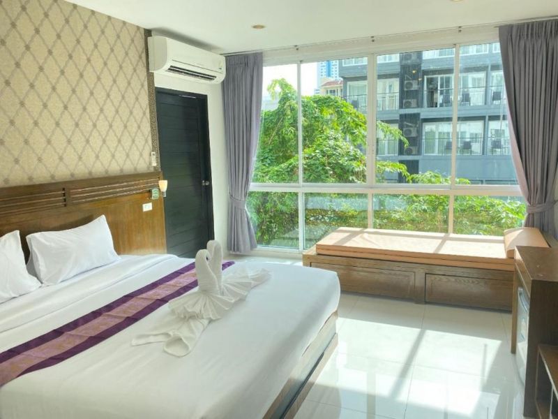 NJ PATONG HOTEL 3*