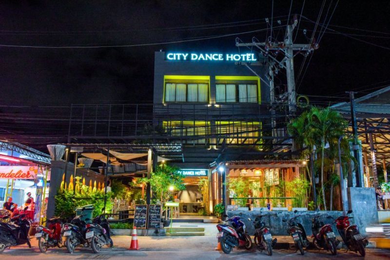 CITY DANCE HOTEL 2*