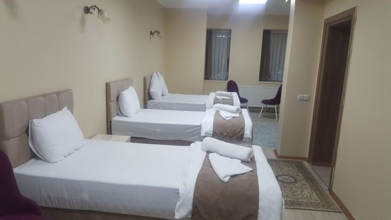 LUX OTEL 2*