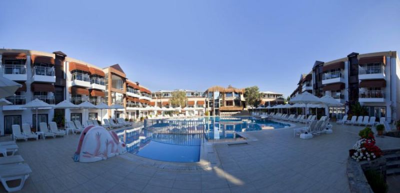 RISA HOTEL 4*