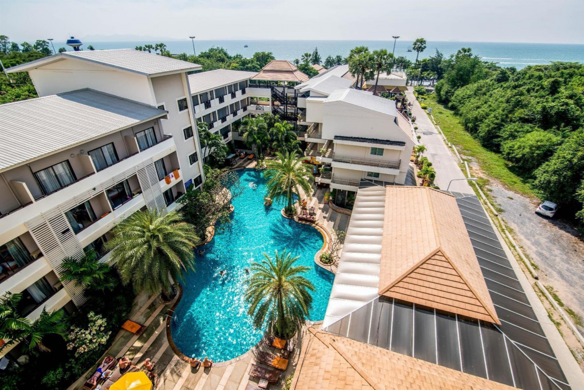 SEA BREEZE JOMTIEN RESORT 3*