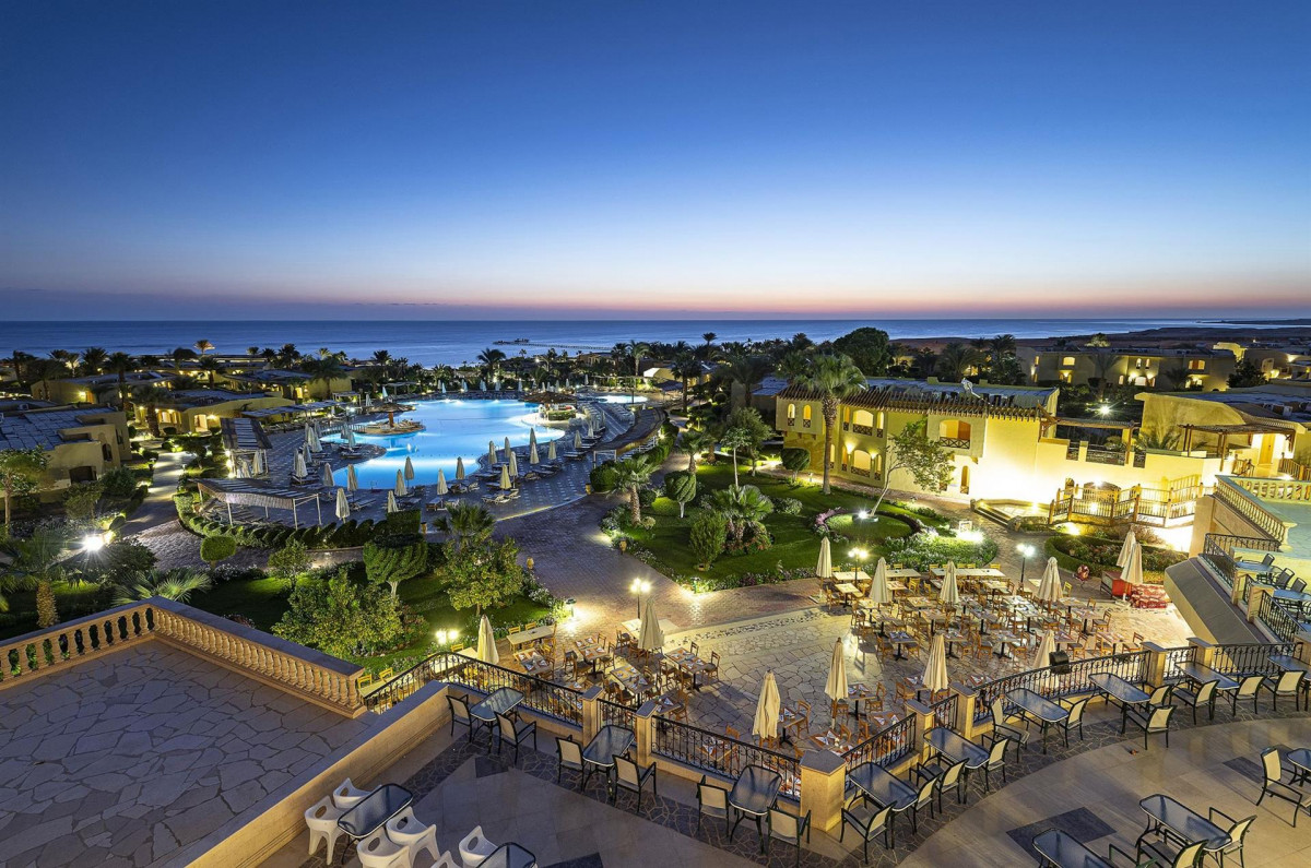 THE THREE CORNERS FAYROUZ PLAZA BEACH RESORT 5*